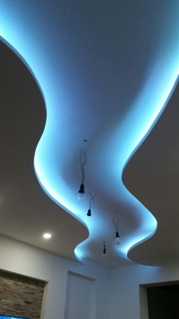 Hall POP design with wavy lines