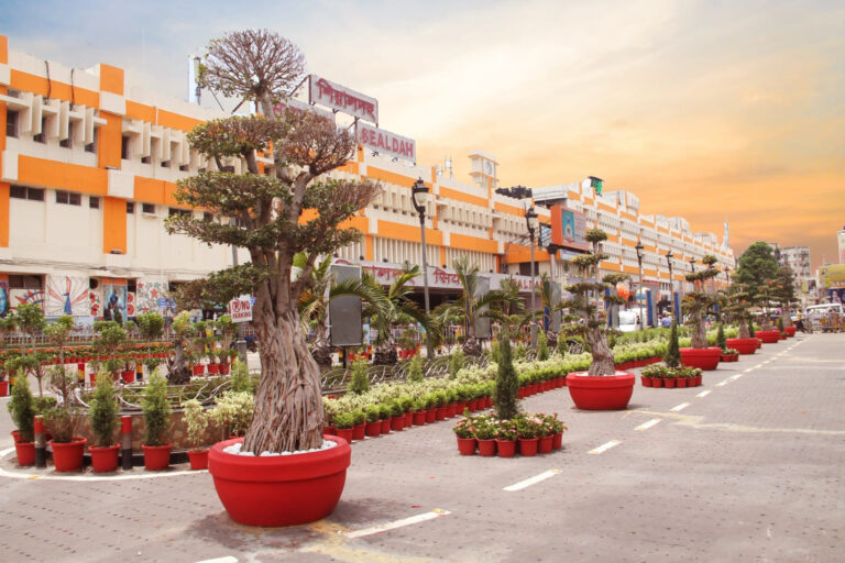 Sealdah, Kolkata: A thriving neighborhood with excellent connectivity