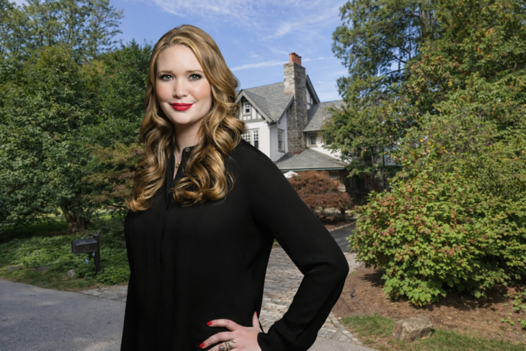 Inside Sarah J. Maas’ $4M Mansion After ‘ACOTAR’ Fame